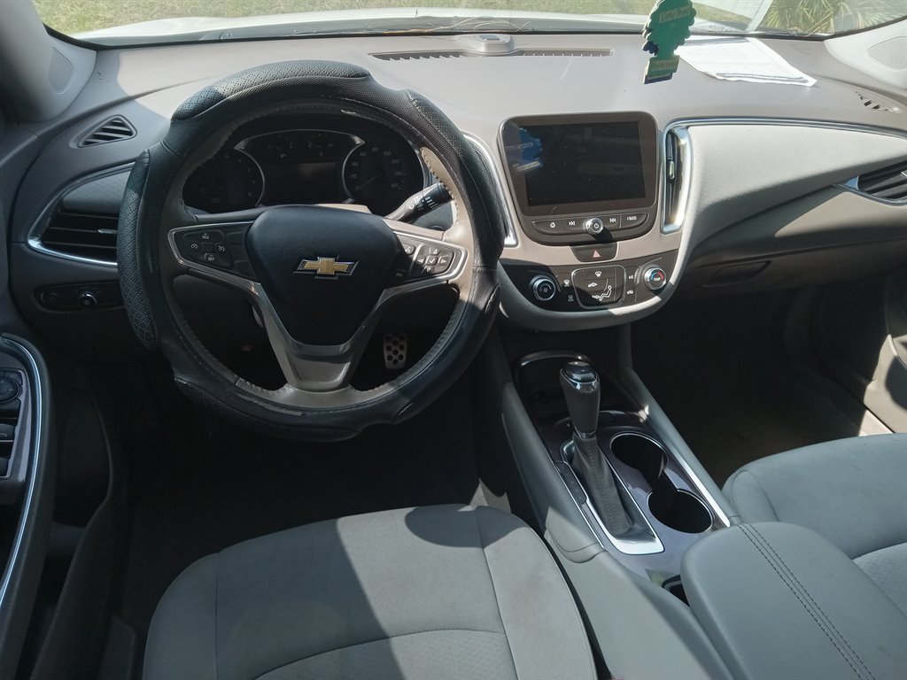 2016 Chevrolet Malibu LT photo