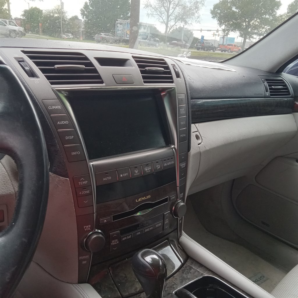 2007 Lexus LS 460 L photo