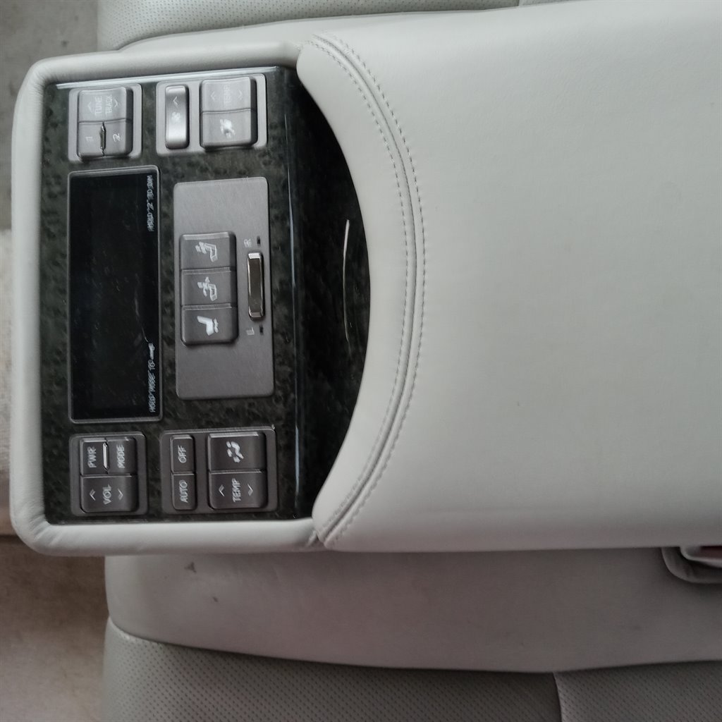 2007 Lexus LS 460 L photo