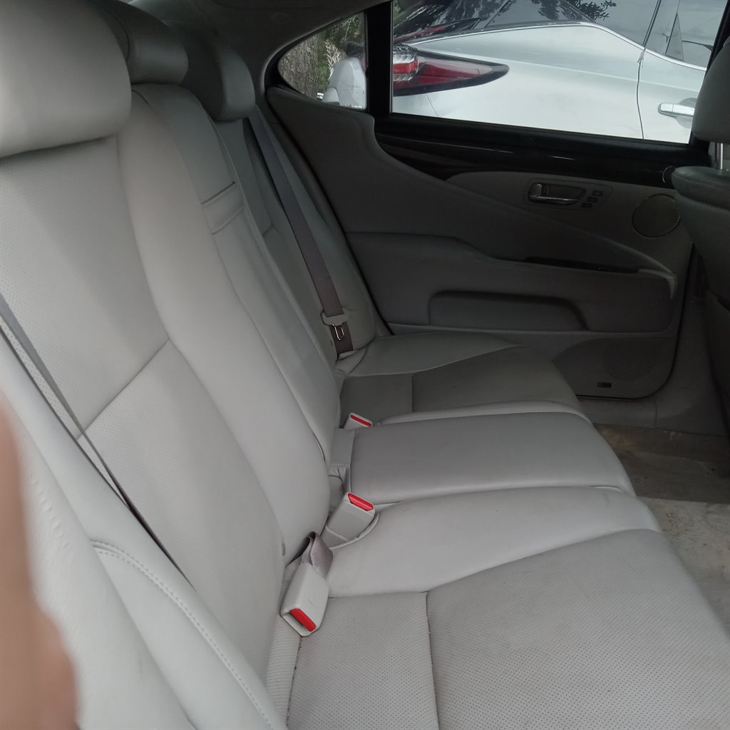 2007 Lexus LS 460 L photo