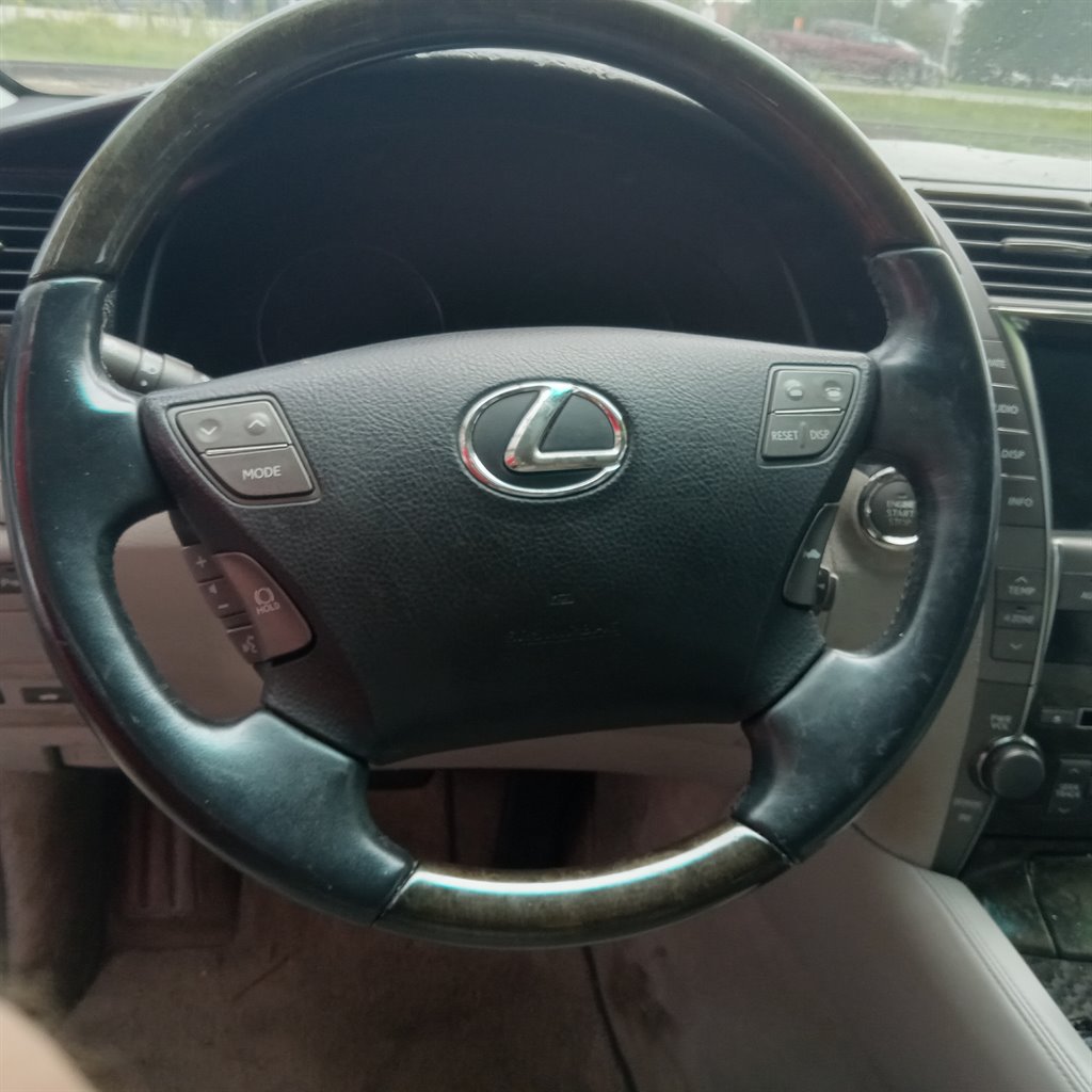 2007 Lexus LS 460 L photo