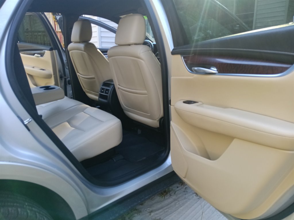 2018 Cadillac XT5 - $14,900
