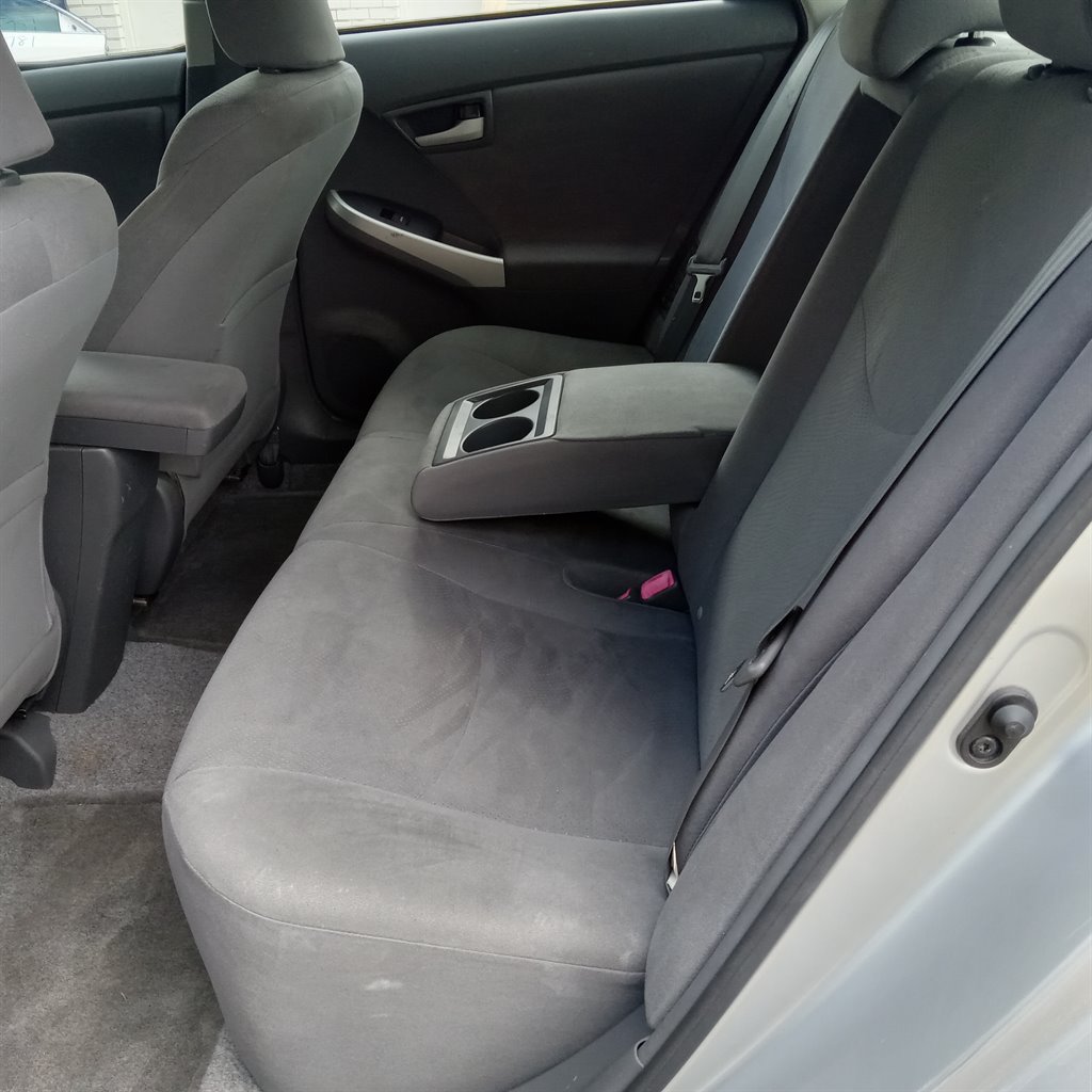 2010 Toyota Prius - $7,900