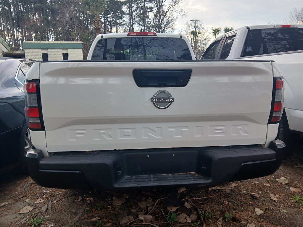 2022 Nissan Frontier S photo
