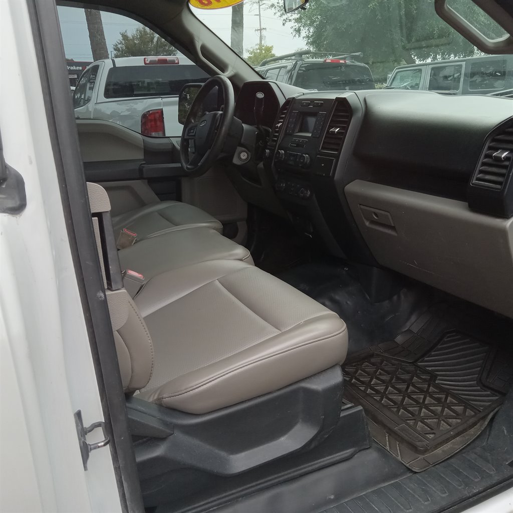 2018 Ford F150 Lariat photo