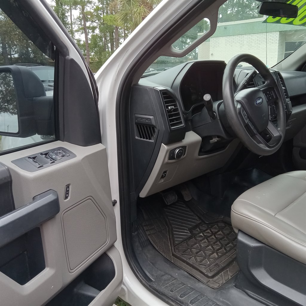 2018 Ford F150 Lariat photo