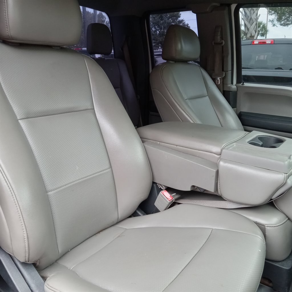 2018 Ford F150 Lariat photo