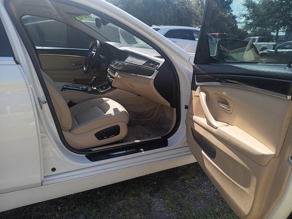 2015 BMW 528i - $8,990