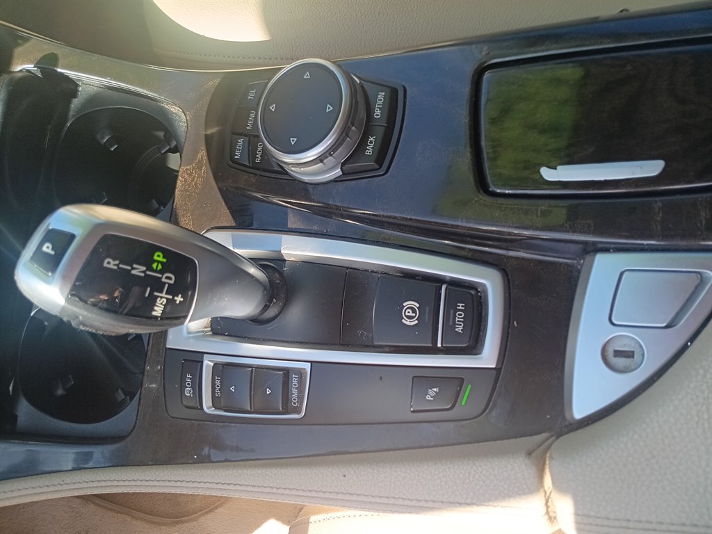 2015 BMW 528i - $8,990