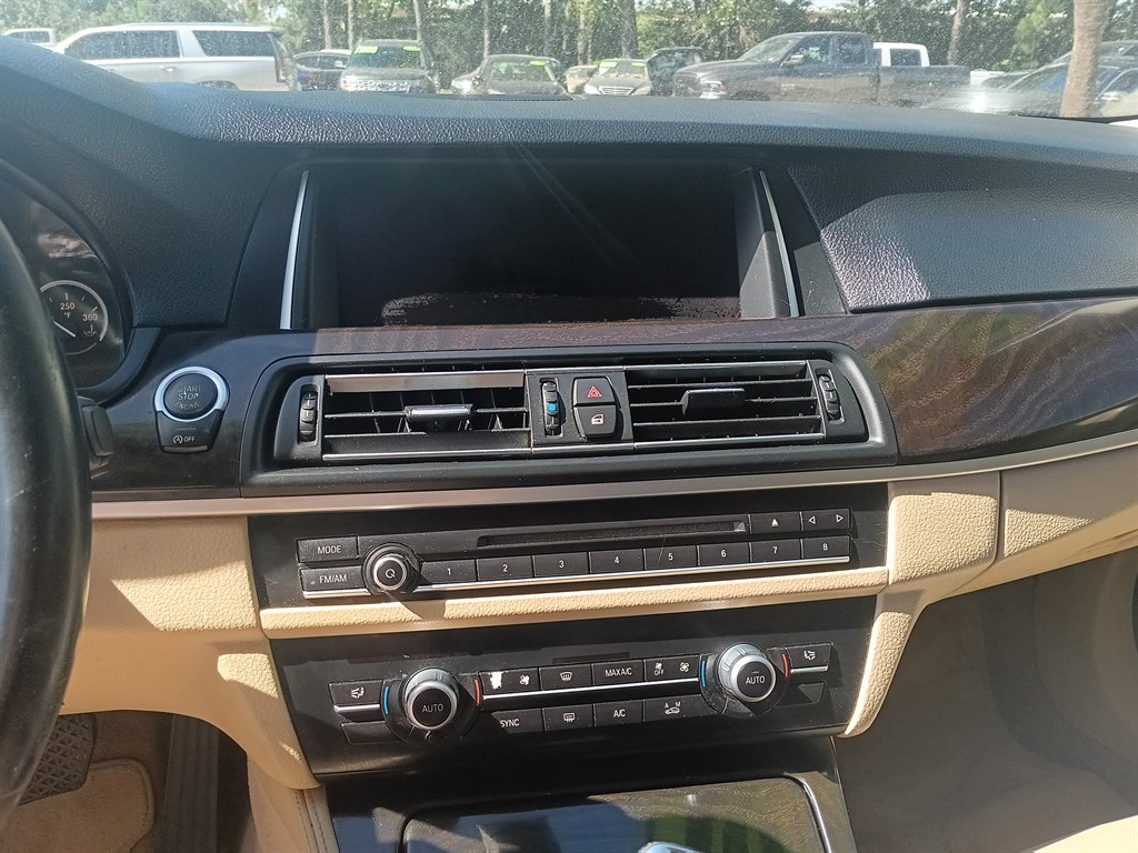 2015 BMW 528i - $8,990