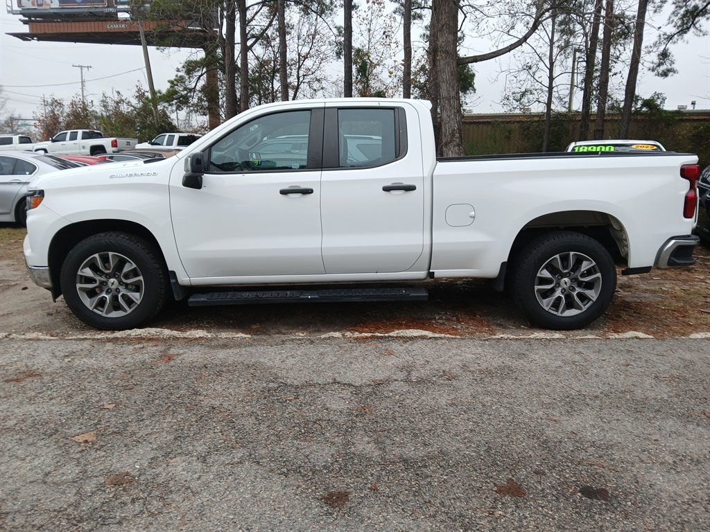 2022 Chevrolet Silverado 1500 - $28,900