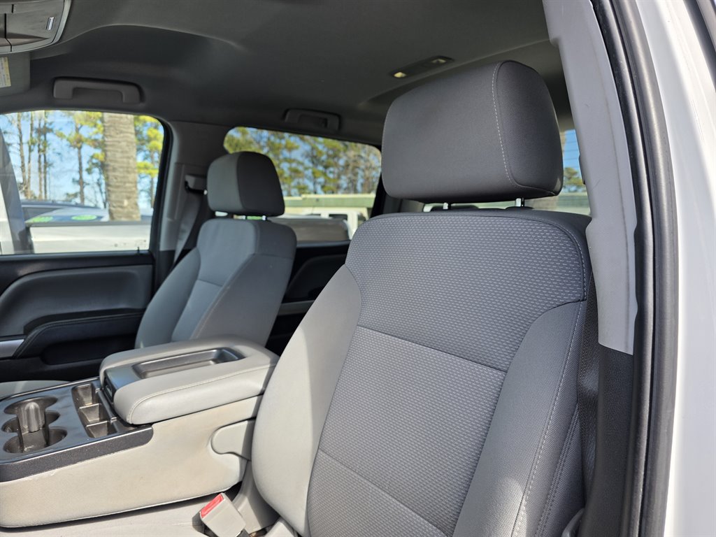 2016 Chevrolet Silverado 1500 - $18,900