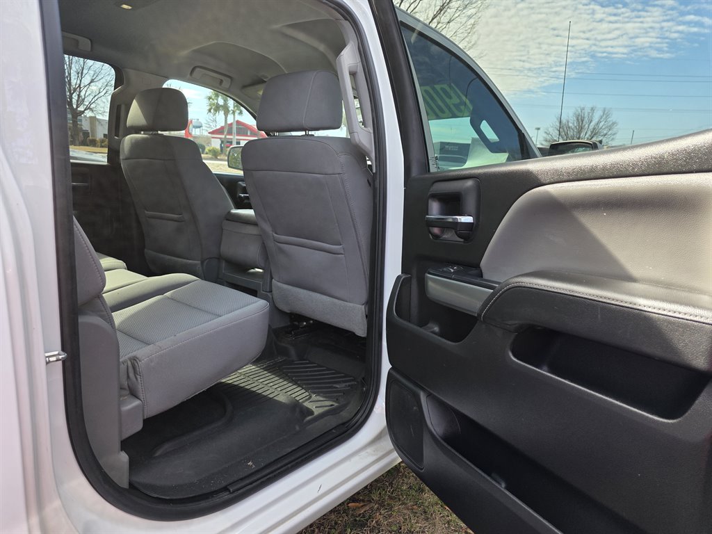 2016 Chevrolet Silverado 1500 - $18,900