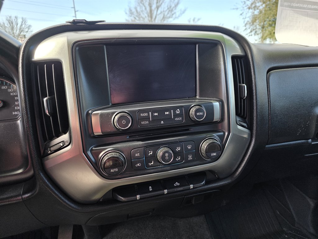 2016 Chevrolet Silverado 1500 - $18,900