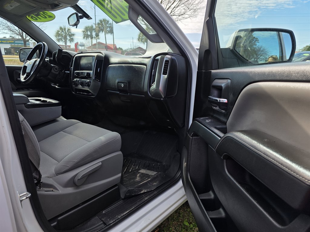 2016 Chevrolet Silverado 1500 - $18,900