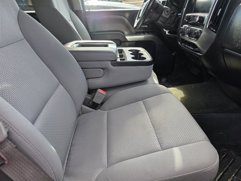 2016 Chevrolet Silverado 1500 - $18,900