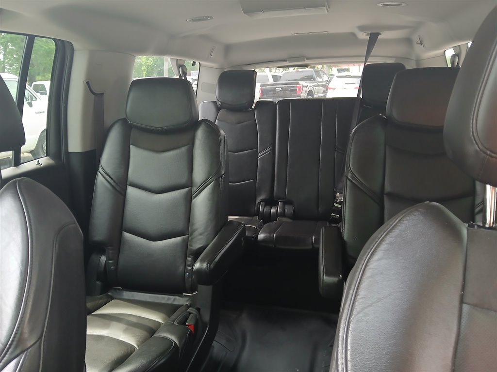 2016 Cadillac Escalade ESV Luxury photo