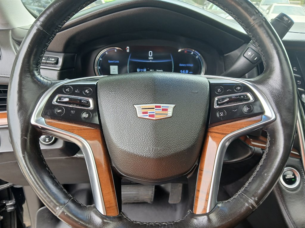 2016 Cadillac Escalade ESV Luxury photo