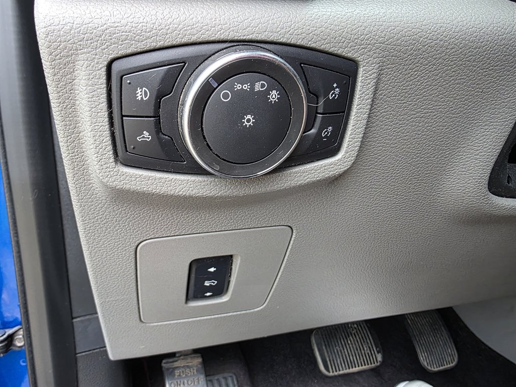 2017 Ford F-150 - $16,900