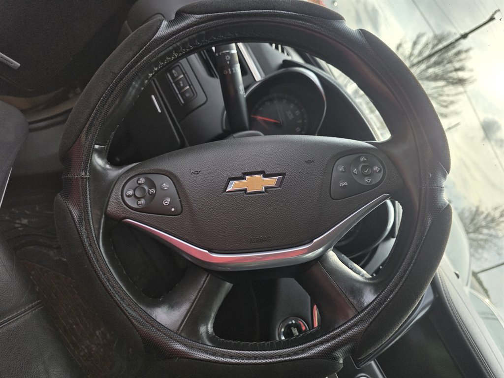 2015 Chevrolet Impala - $9,900
