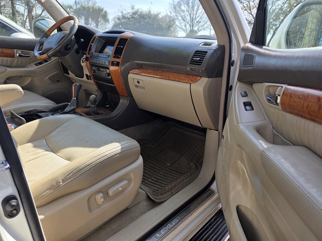 2004 Lexus GX - $6,900