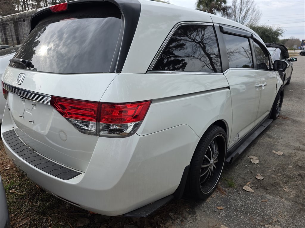 2015 Honda Odyssey - $7,900