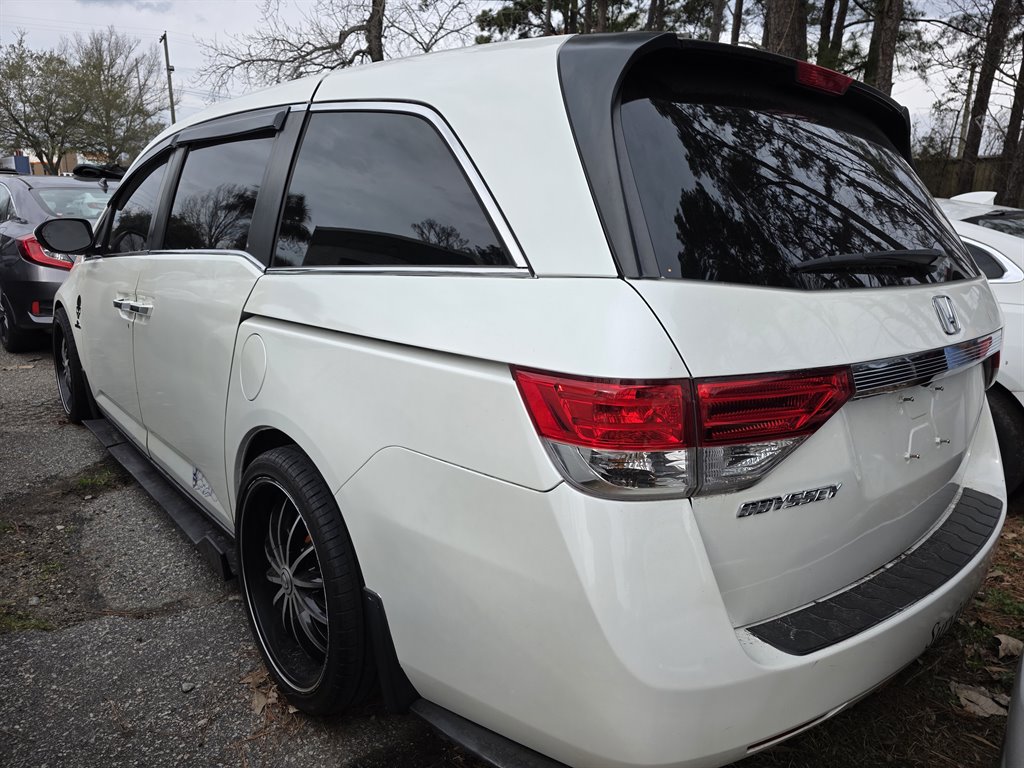 2015 Honda Odyssey - $7,900