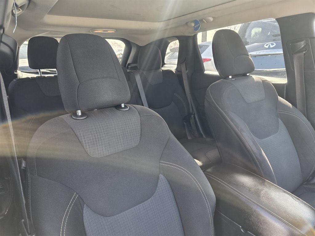 2016 Jeep Cherokee - $5,900