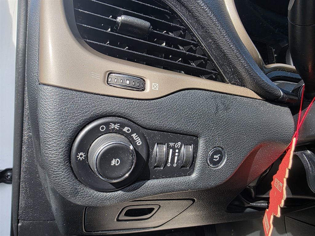 2016 Jeep Cherokee - $5,900