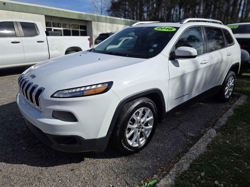 2016 Jeep Cherokee - $5,900