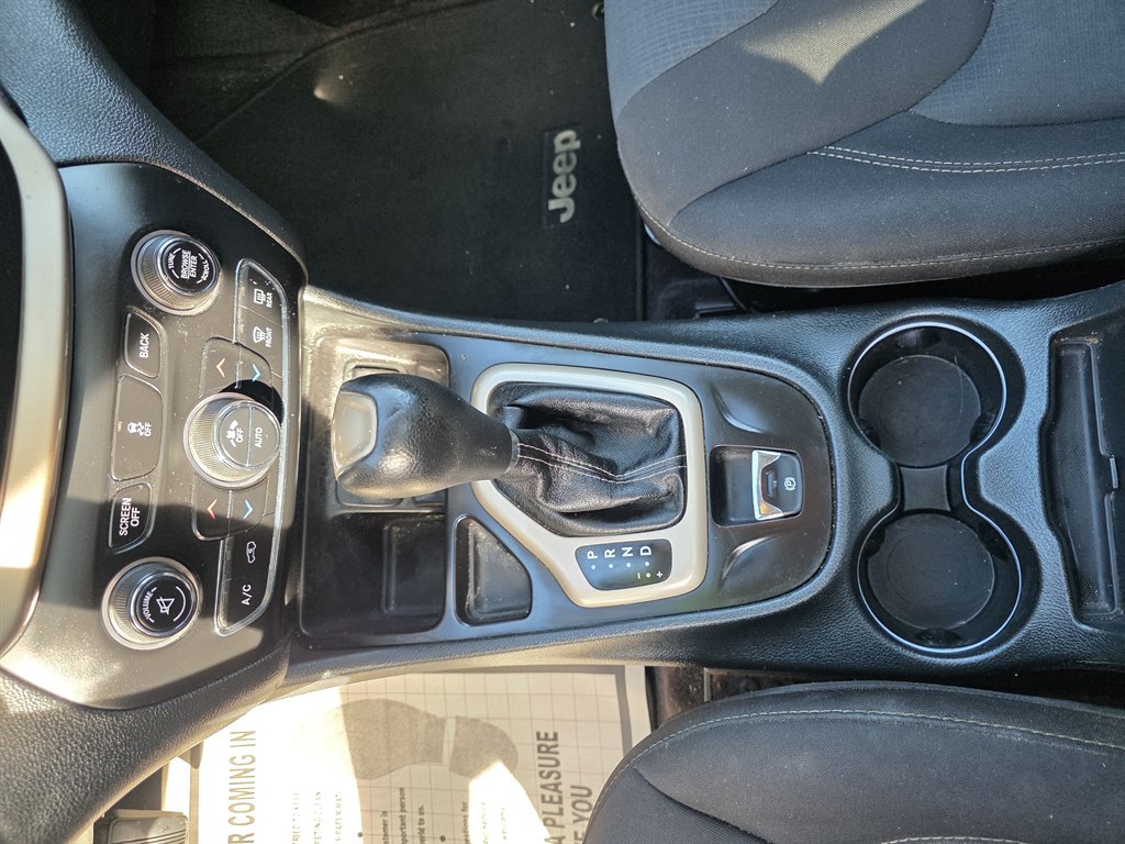 2016 Jeep Cherokee - $5,900