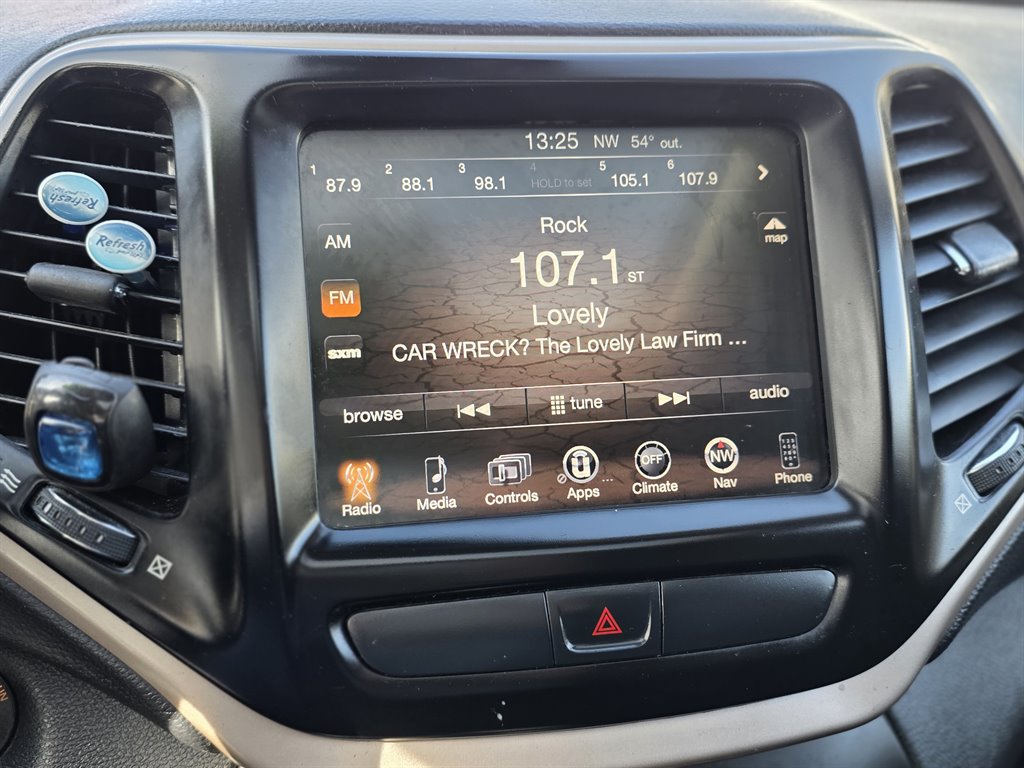 2016 Jeep Cherokee - $5,900