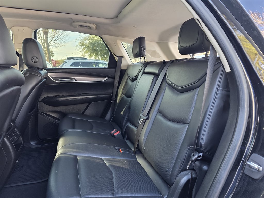 2017 Cadillac XT5 - $12,900