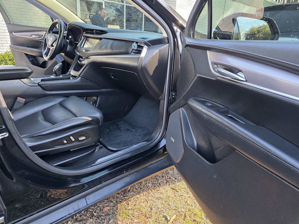 2017 Cadillac XT5 - $12,900