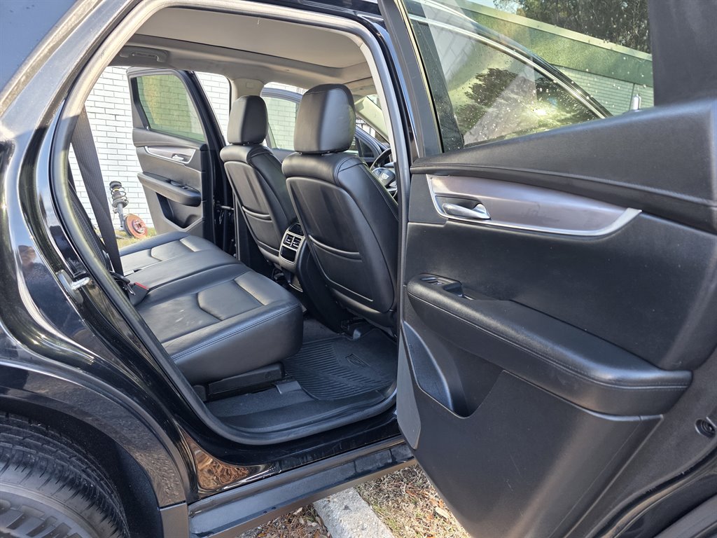2017 Cadillac XT5 - $12,900
