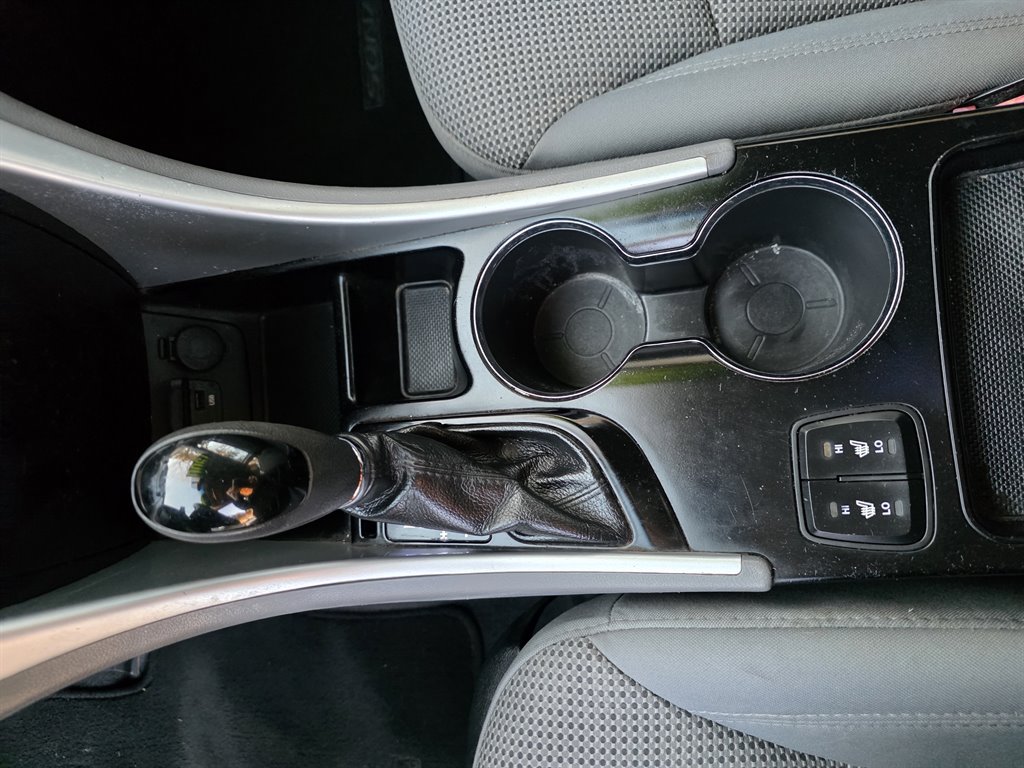 2014 Hyundai Sonata - $7,900