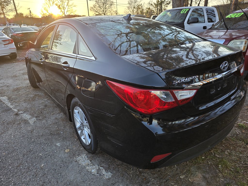 2014 Hyundai Sonata - $7,900