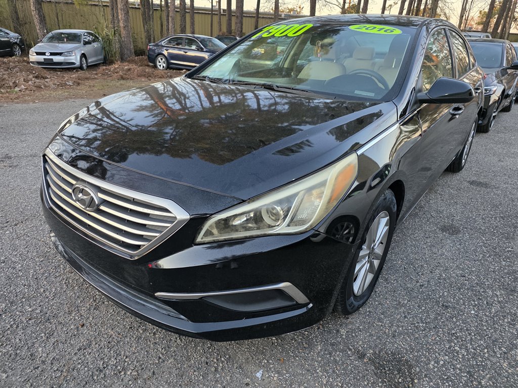 2016 Hyundai Sonata - $7,900