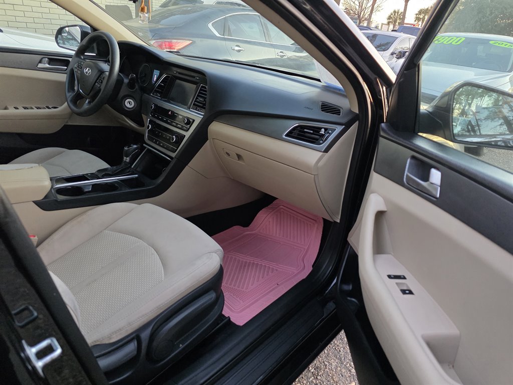 2016 Hyundai Sonata - $7,900