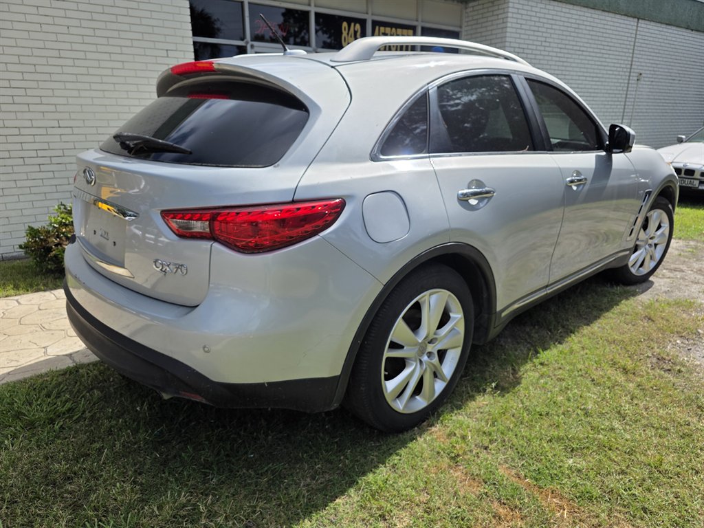 2015 INFINITI QX70 - $6,900