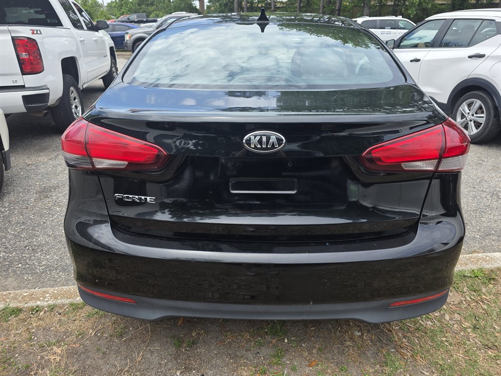 2017 Kia Forte - $7,900