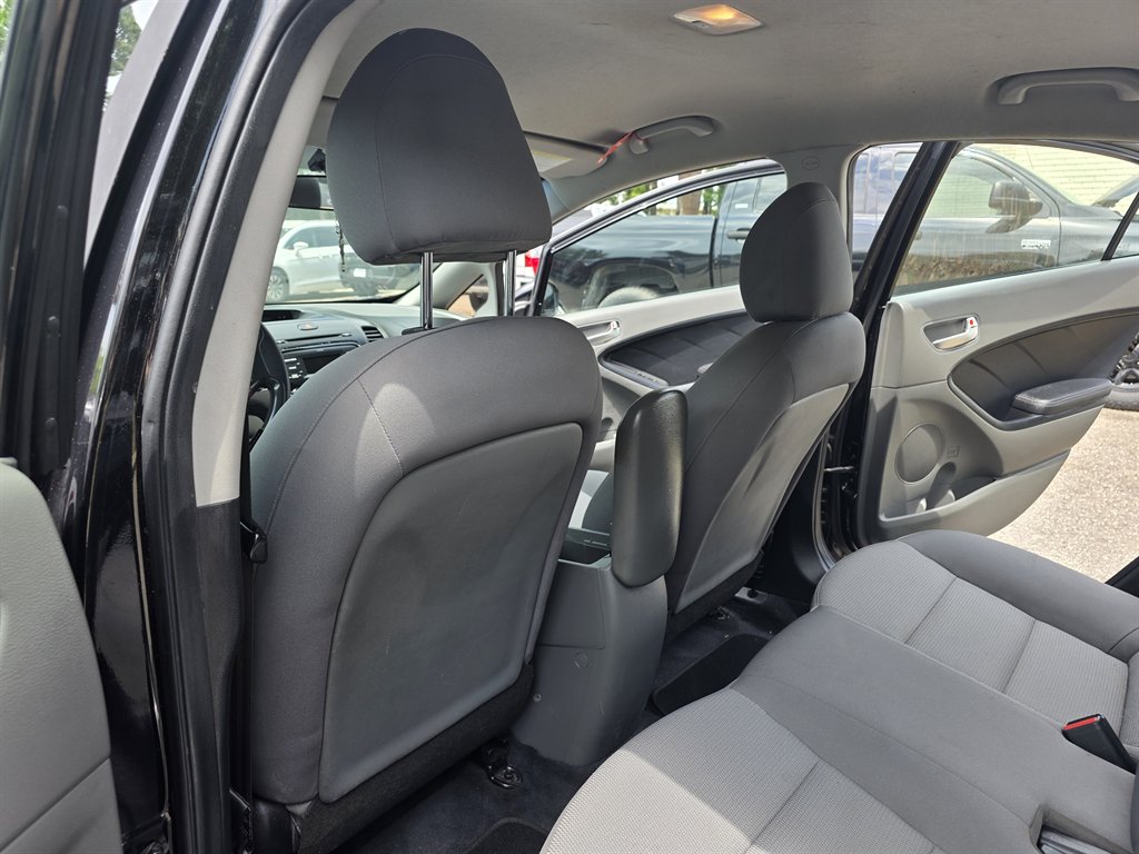 2017 Kia Forte - $7,900