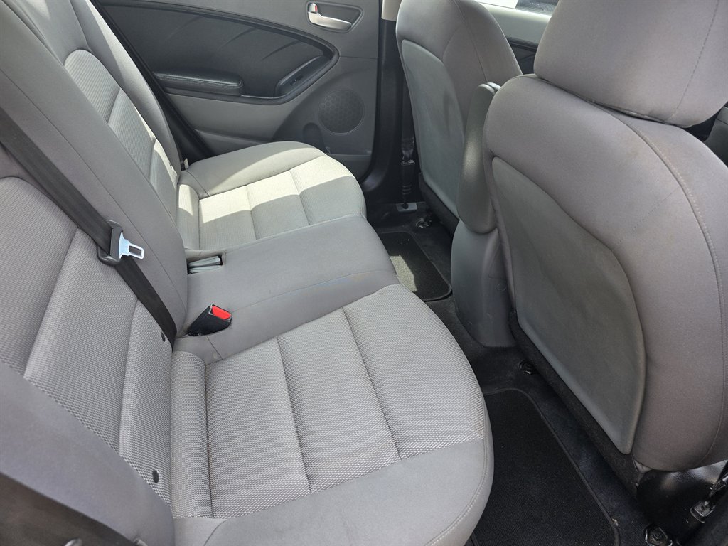 2017 Kia Forte - $7,900