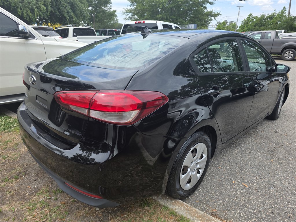 2017 Kia Forte - $7,900