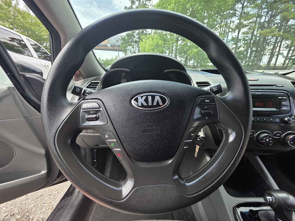 2017 Kia Forte - $7,900