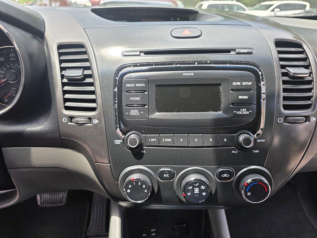 2017 Kia Forte - $7,900
