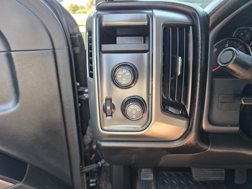 2016 Chevrolet Silverado - $18,900