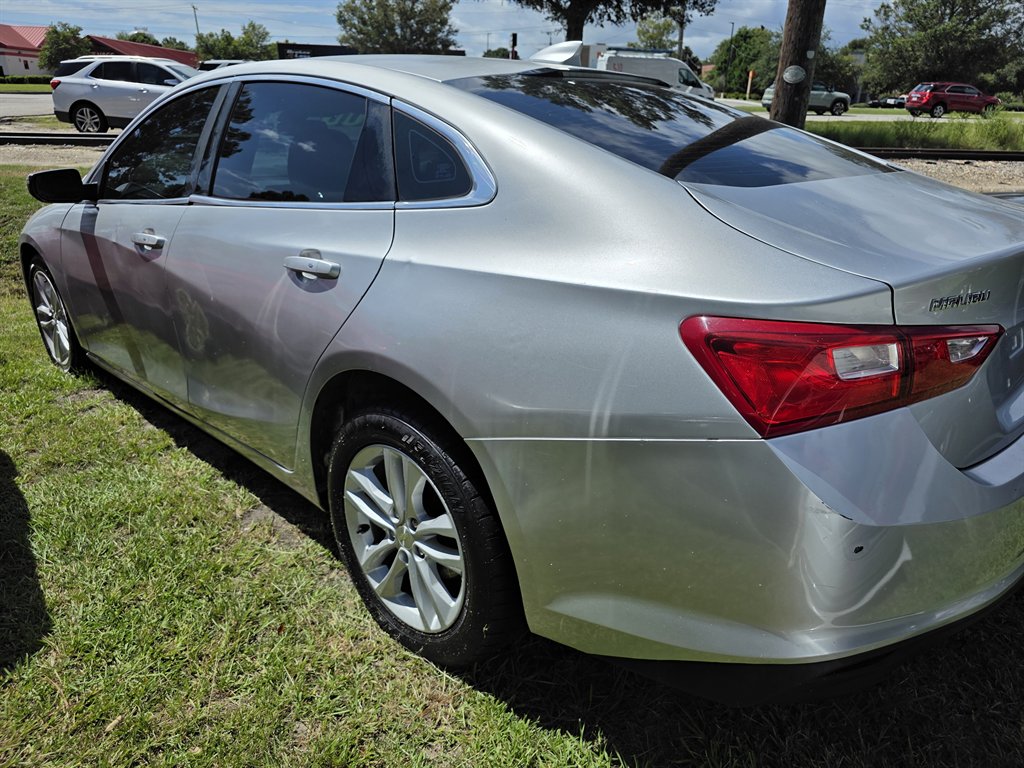 2016 Chevrolet Malibu - $6,900