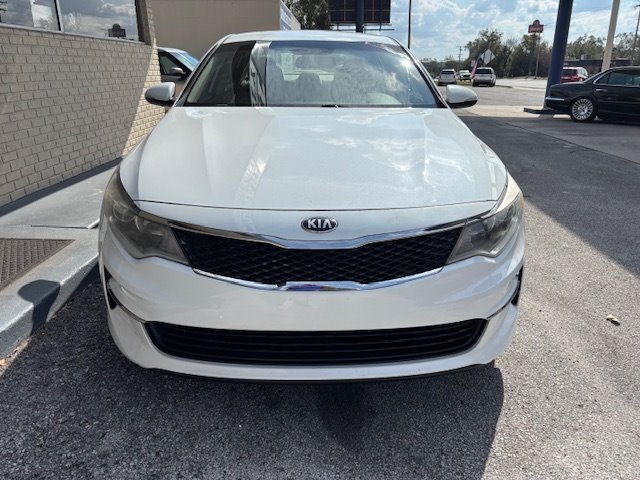 2017 Kia Optima - $9,995