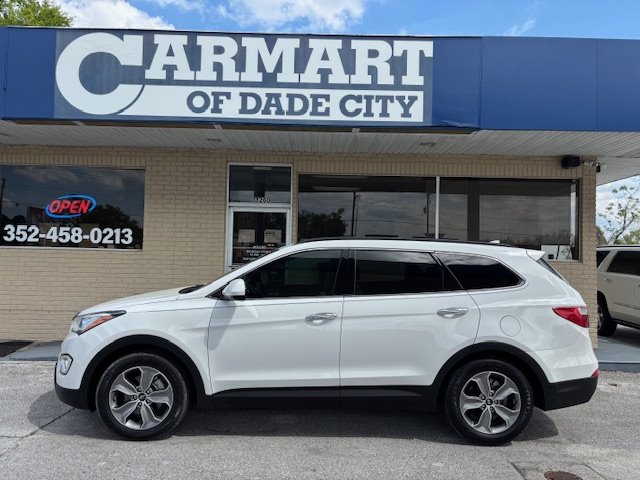 2015 Hyundai Santa Fe - $11,995